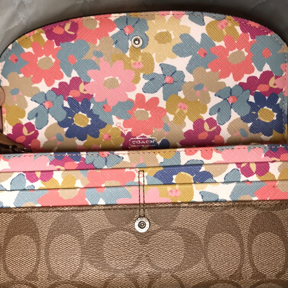 Coach Wallet with floral inside